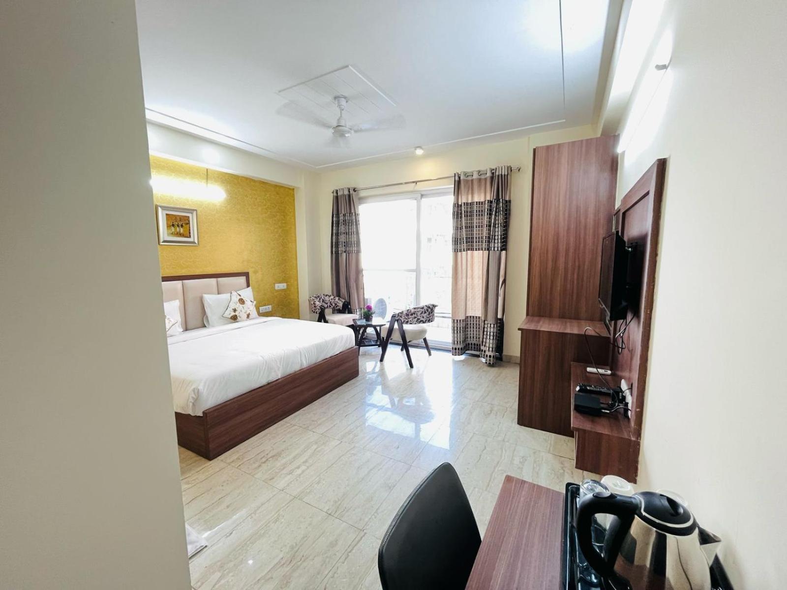 Hotel The Luxe 18 - Golf Course Road Gurgaon Luaran gambar