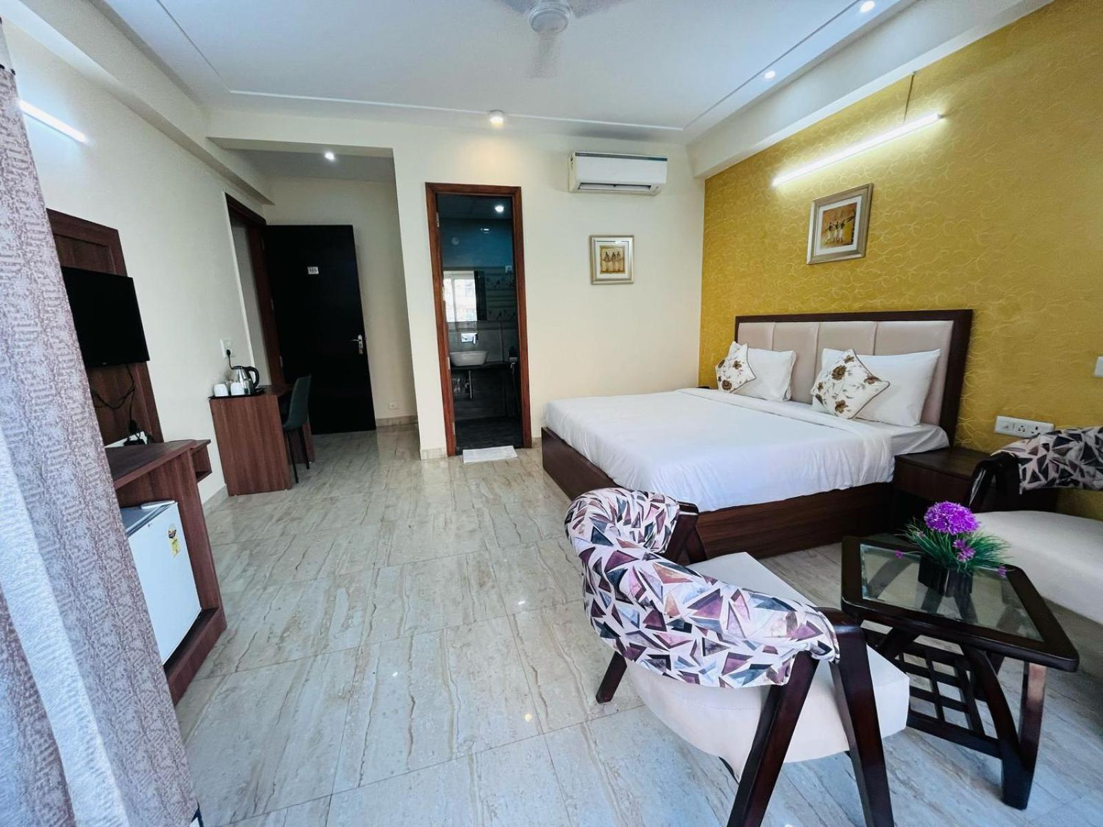 Hotel The Luxe 18 - Golf Course Road Gurgaon Luaran gambar