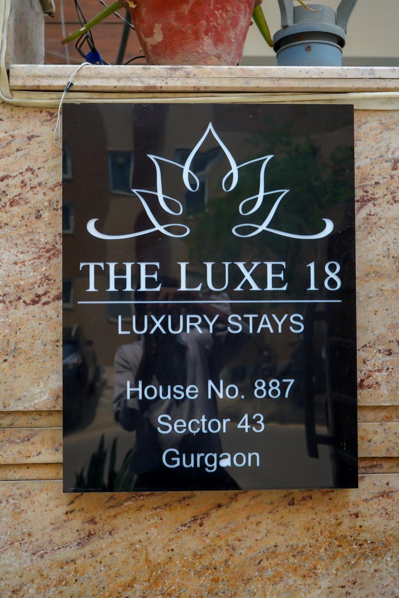 Hotel The Luxe 18 - Golf Course Road Gurgaon Luaran gambar