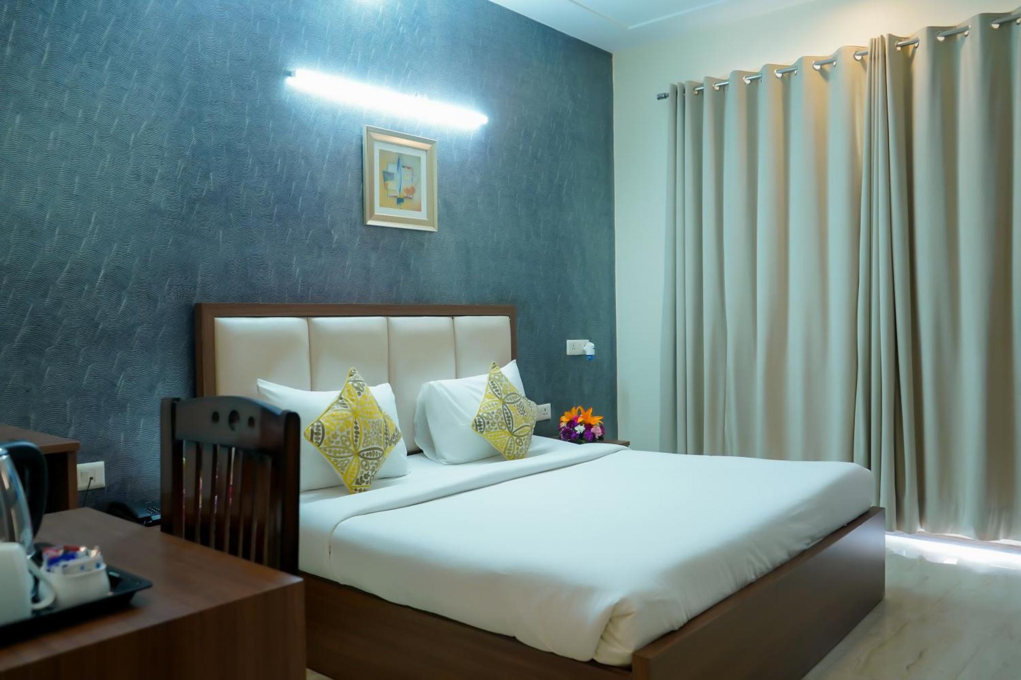 Hotel The Luxe 18 - Golf Course Road Gurgaon Luaran gambar