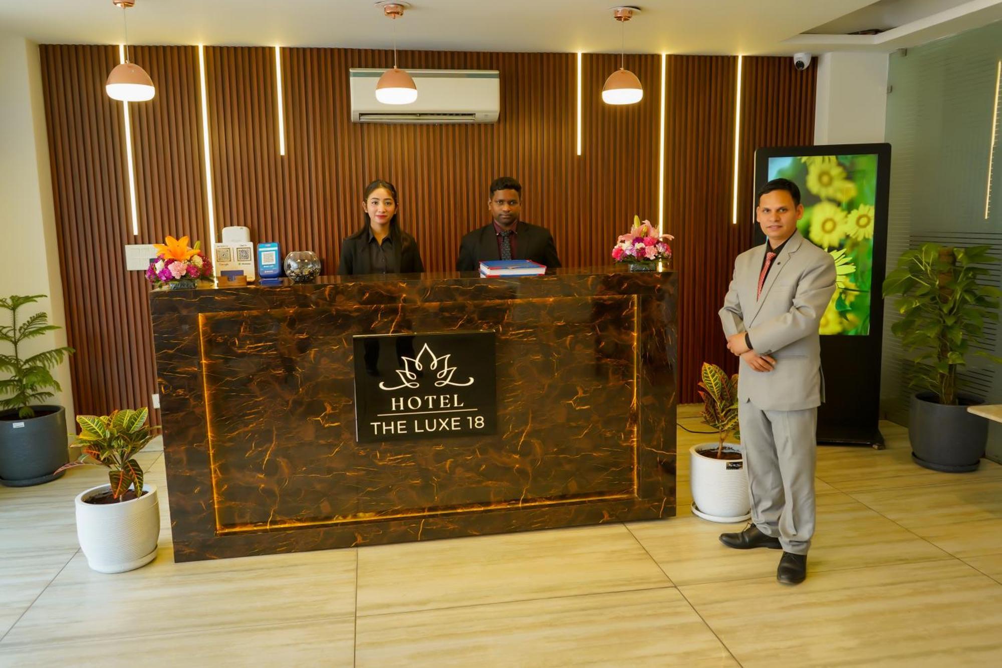Hotel The Luxe 18 - Golf Course Road Gurgaon Luaran gambar