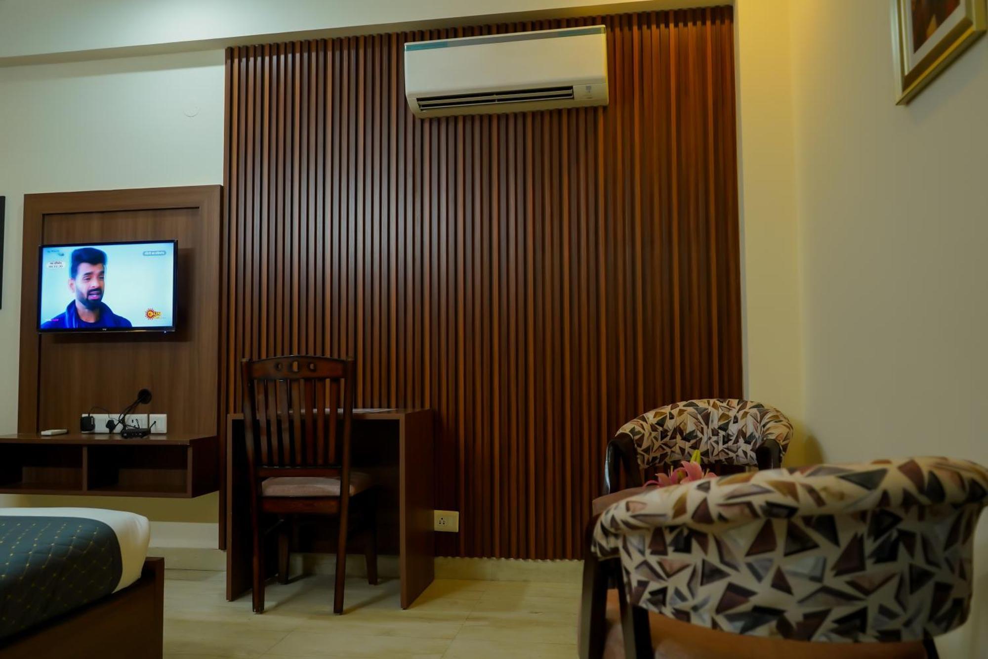 Hotel The Luxe 18 - Golf Course Road Gurgaon Luaran gambar