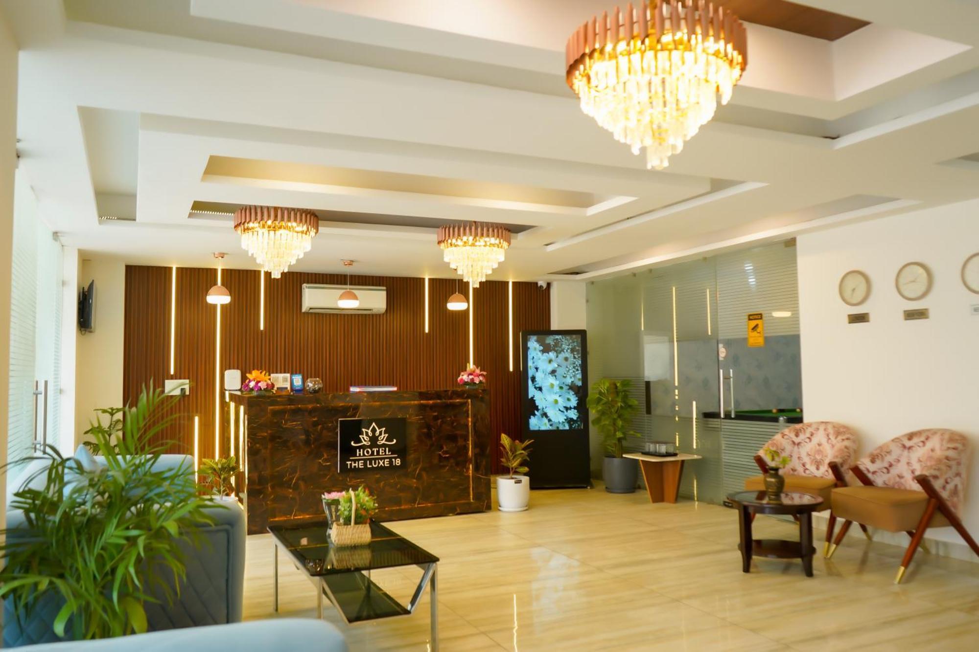 Hotel The Luxe 18 - Golf Course Road Gurgaon Luaran gambar