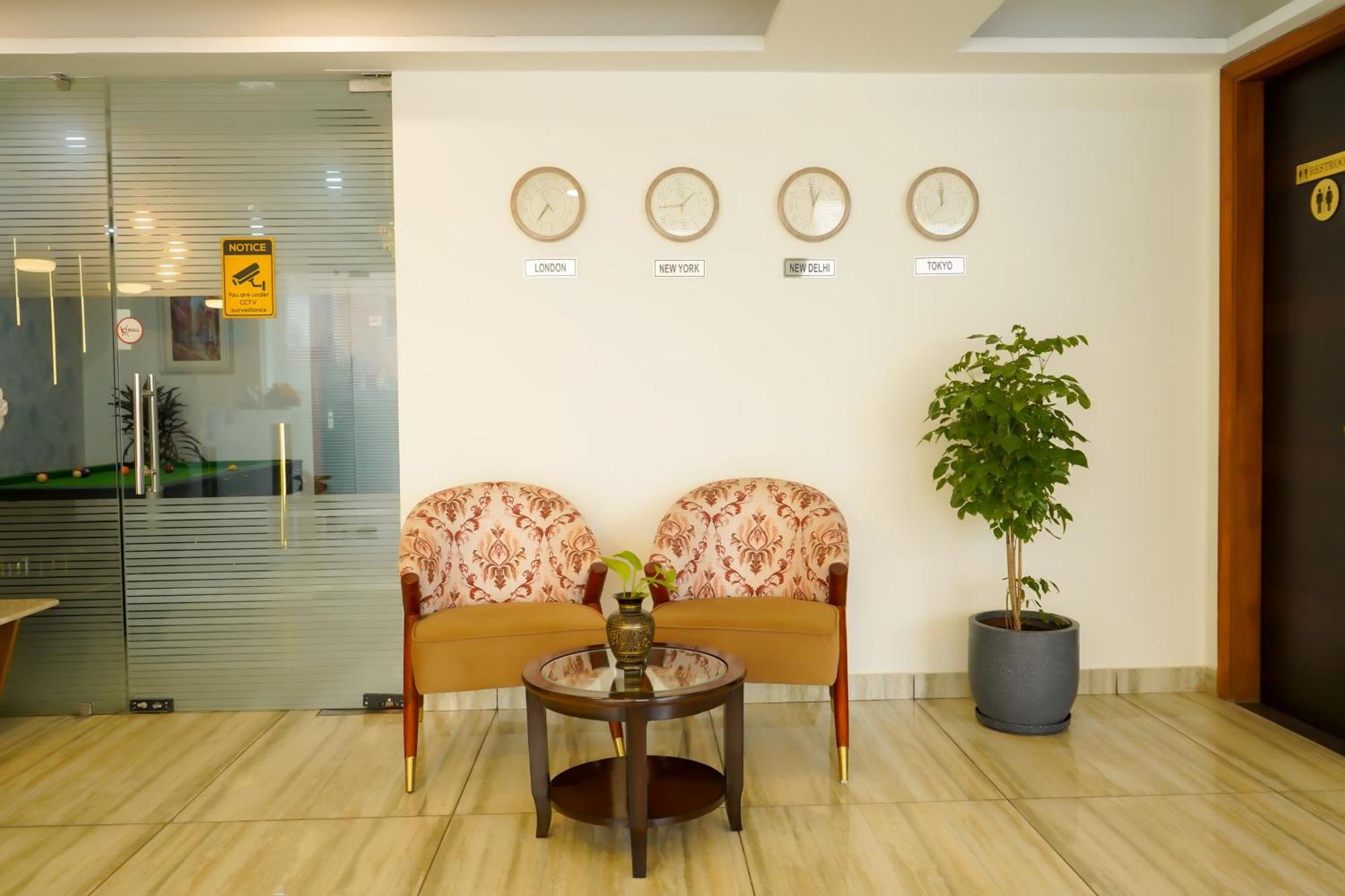 Hotel The Luxe 18 - Golf Course Road Gurgaon Luaran gambar